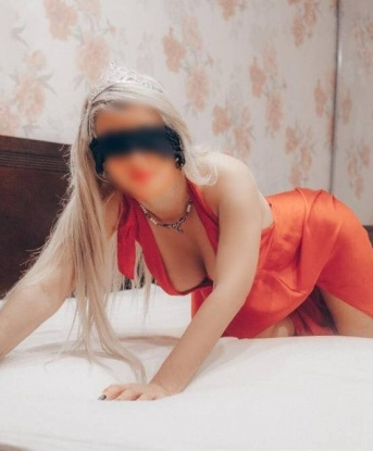 Обворожительная шатенка с изысканными формами готова подарить тебе море страсти и нежности. Мои ласки сведут тебя с ума. Фото проверенное, звони! 6281, 21 год